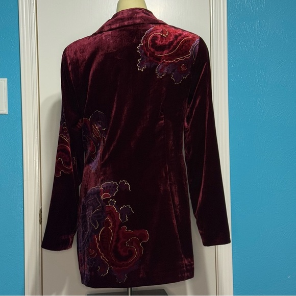Coldwater Creek Long Velvet Jacket in Deep Red & Paisley Graphic Prints 8 EUC - Picture 9 of 17